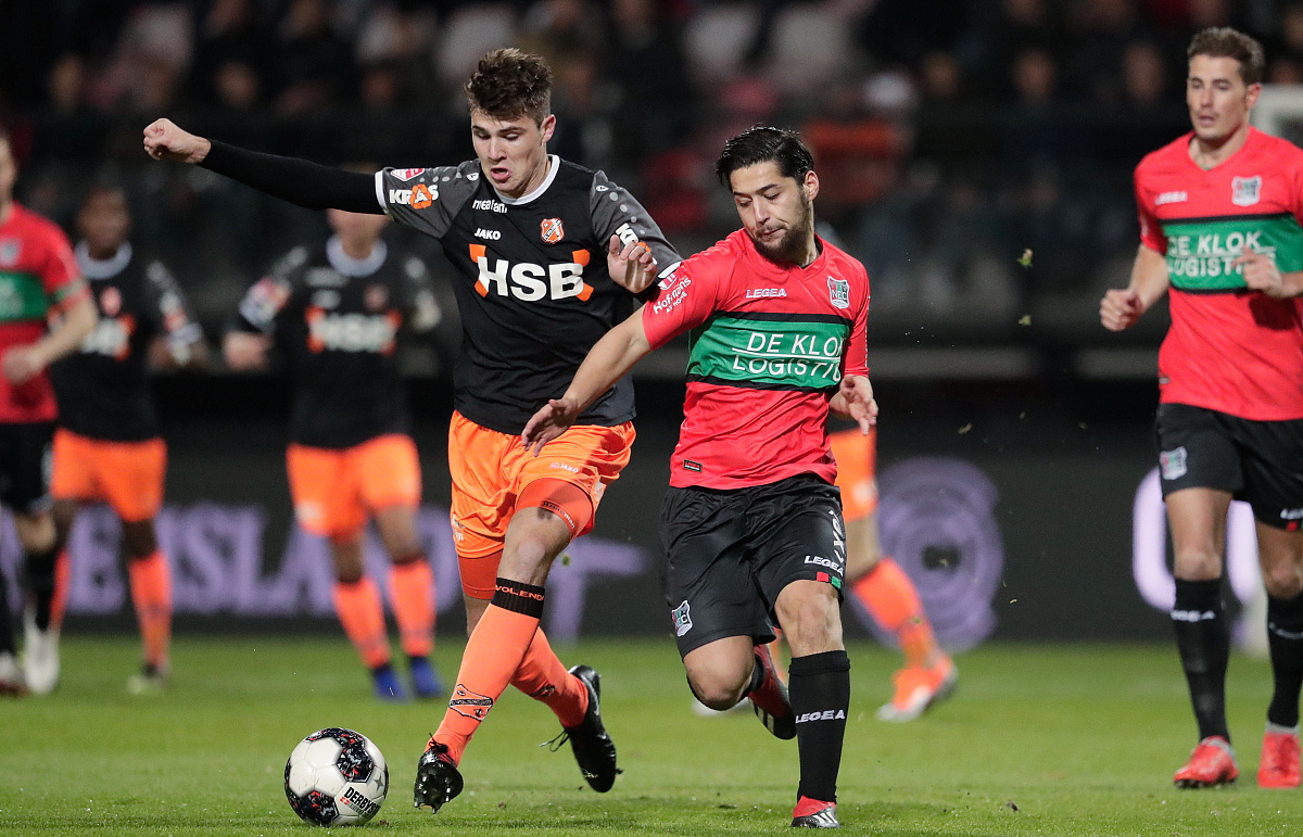 在此次客战 在此次客战