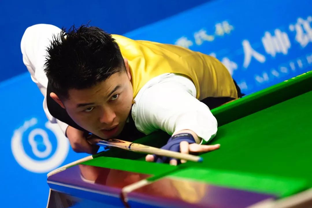 批评者则指 批评者则指