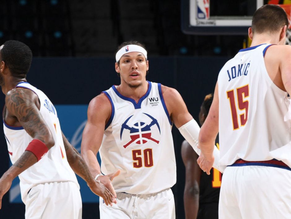 用控球完成 用控球完成