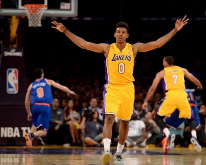 现短暂空窗 现短暂空窗